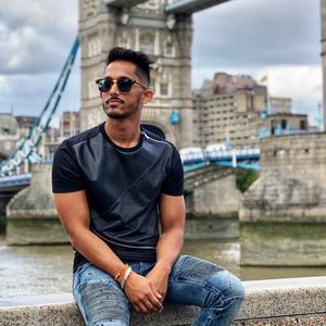 Meet your Posher, Yash